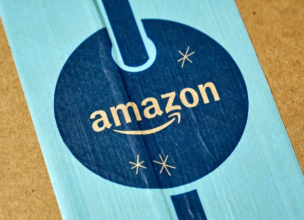 Μόντρεαλ Καναδάς Ιανουαρίου 2019 Amazon Prime Πακέτο Διακοπών Λογότυπο Amazon — Φωτογραφία Αρχείου