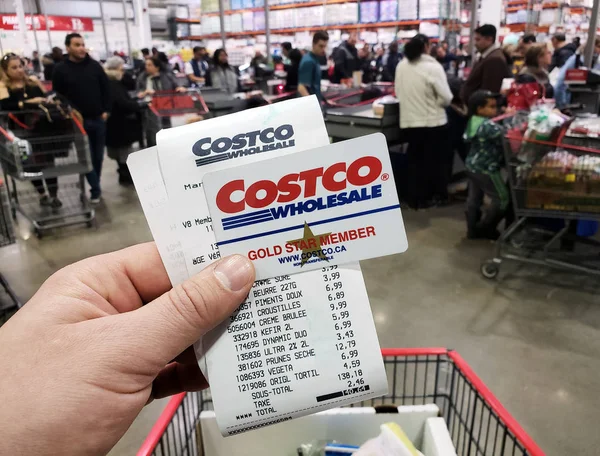 Costco receipt and membership card — Stock Photo, Image