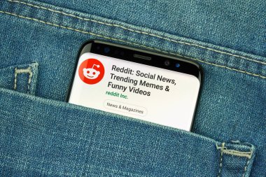 Samsung s8'de Reddit mobil uygulaması.