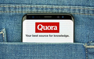 Samsung s8 Quora mobil uygulaması.