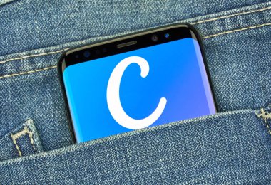 Samsung s8 Canva mobil uygulaması.