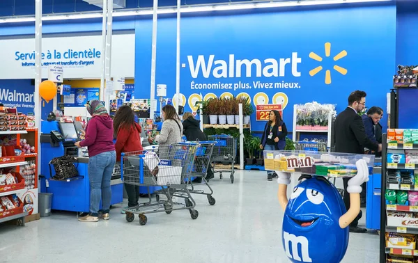 People at Walmart cashier — Stock Photo, Image