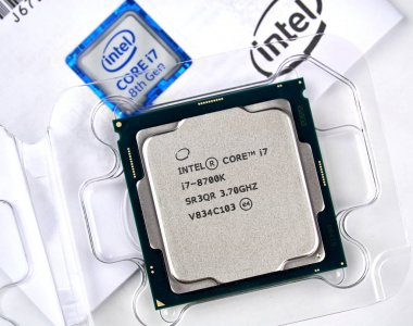 Intel logosu ve Cpu