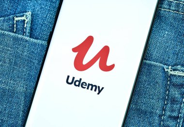 Samsung s8 Üzerinde Udemy mobil uygulaması.