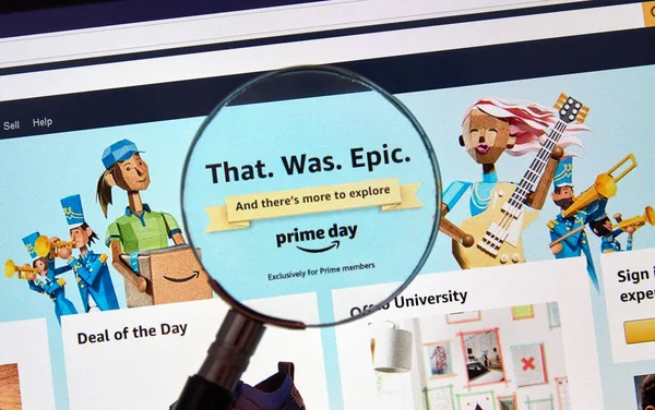Amazon Prime Day, der epische Seite war — Stockfoto