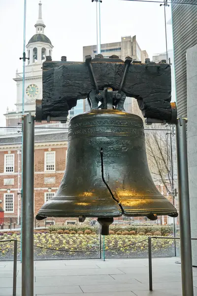 フィラデルフィア 12月14 2019 自由の鐘のクローズアップ写真 自由の鐘は 以前は州議会の鐘と呼ばれ フィラデルフィアに位置するアメリカの独立の象徴です ストック写真