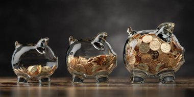 Altın paralarla farklı boyutlarda cam domuz kumbarası. Finansal büyüme, depozito, yatırım ve tasarruf kavramı. 3d illüstrasyon