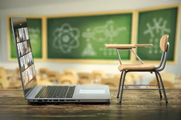 Laptop Und Schulbank Auf Der Schultafel Klassenzimmer Online Bildung Und — Stockfoto