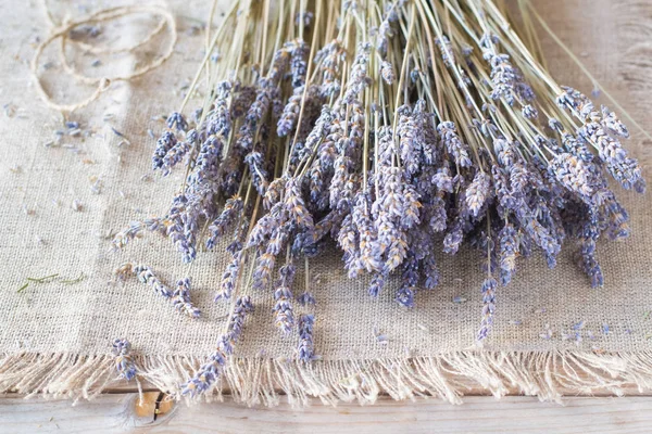 Lavande Séchée Sur Table Bois — Photo