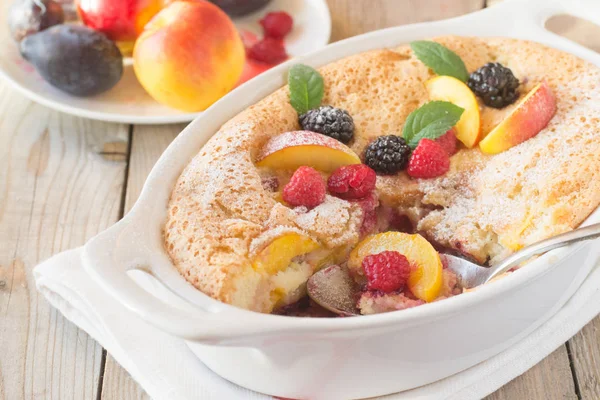 Clafoutis Con Frutti Bacche — Foto Stock