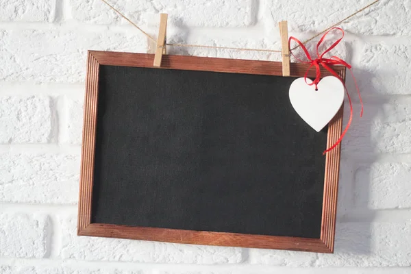 Blackboard Wooden Heart Rope — Stock Photo, Image