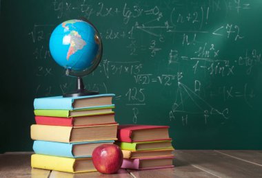 okul yönetimi arka plan üzerine kitaplar