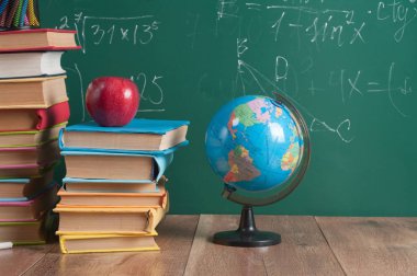 okul yönetimi arka plan üzerine kitaplar