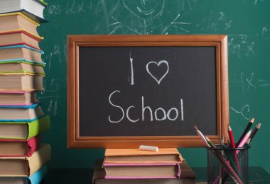 okul yönetimi arka plan üzerine kitaplar