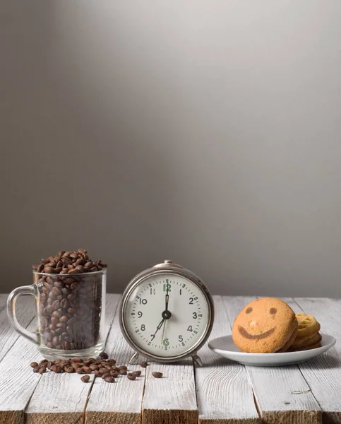 Café Mañana Con Despertador Mesa —  Fotos de Stock