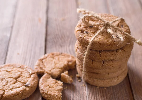 Leckere Kekse Auf Einem Hölzernen Hintergrund — Stockfoto