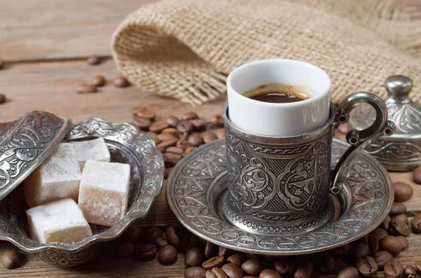 Traditioneller Türkischer Kaffee Auf Holztisch — Stockfoto