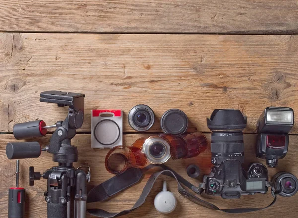 Macchina Fotografica Sul Tavolo Legno — Foto Stock