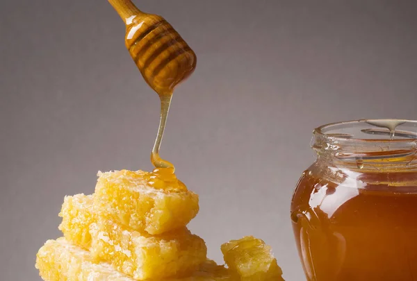 Honey Jar Dipper Wooden Table — Stock Photo, Image