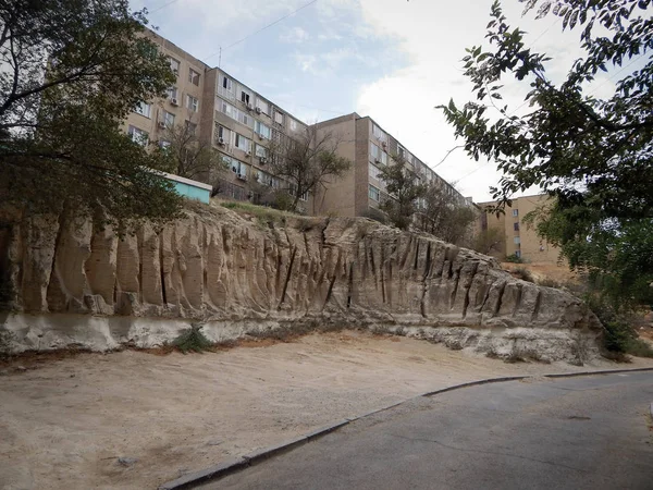 アクタウの岩の上の家 カザフスタン — ストック写真
