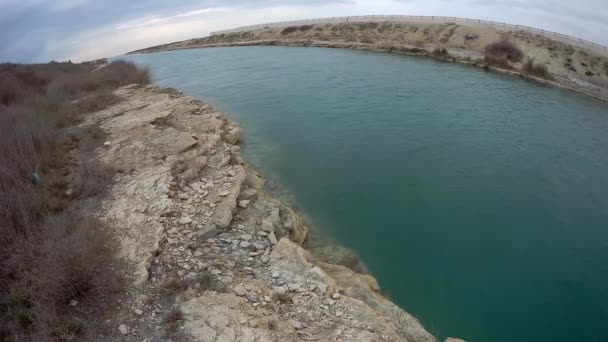 Wasserzulaufkanal Zur Entsalzung Von Meerwasser Kasachstan Mangistau Aktau — Stockvideo