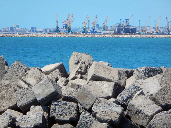 Aktau seehafen. — Stockfoto