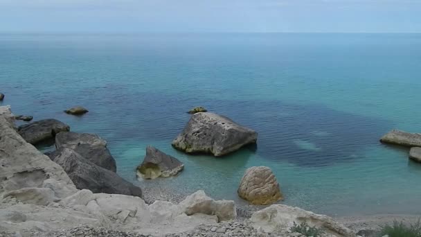 Den Klippiga Stranden Kaspiska Havet Aktau Kazakstan — Stockvideo