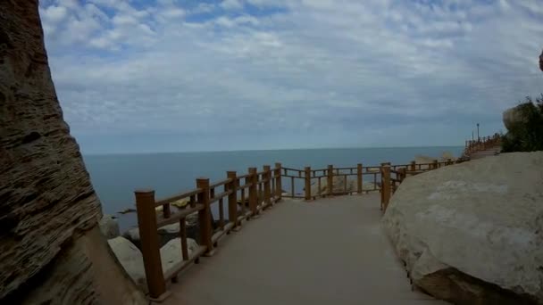 Hazar Denizi Nin Aktau Sahili Nde Kayalar Boyunca Yeni Kazakistan — Stok video