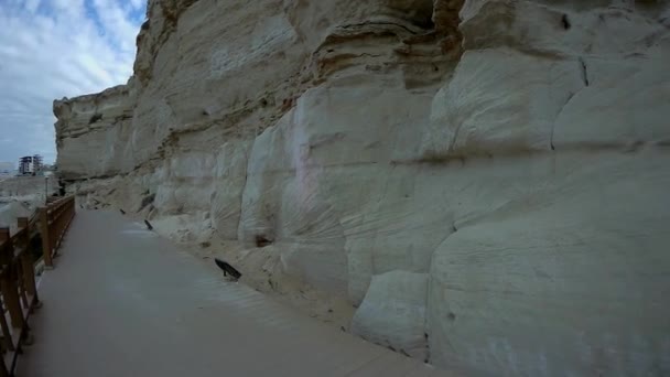 Hazar Denizi Nin Aktau Sahili Nde Kayalar Boyunca Yeni Kazakistan — Stok video