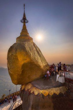 Altın gün batımı
