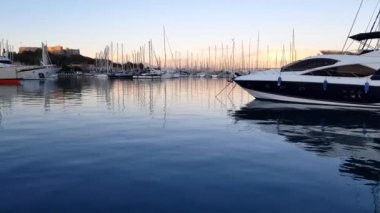 Antibes Limanı ve Kale