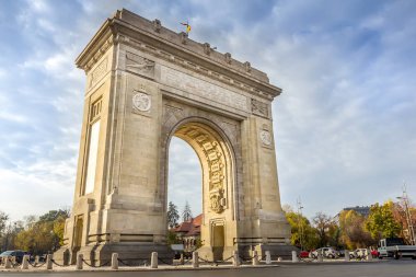 Romanya 'nın Bükreş kentinde Zafer Kemeri (Arcul de Triumf)