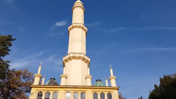 Minaret Utsiktstorn Lednice Slottsträdgården Tjeckien — Stockvideo