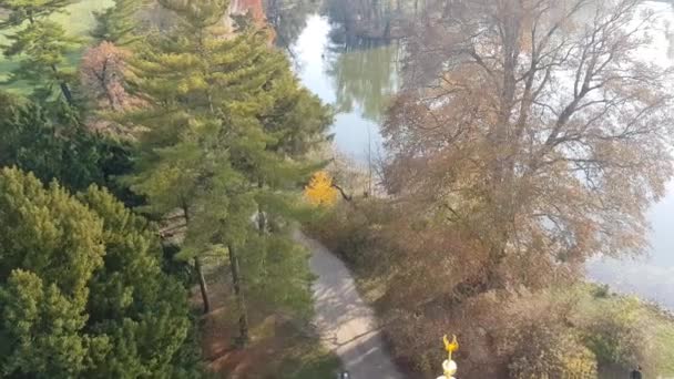 Озеро Протягом Осені Парку Ледніце Чехія — стокове відео
