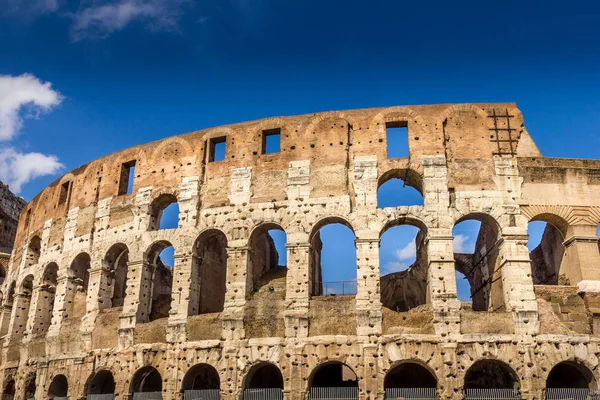 Uitzicht Het Beroemde Colosseum Rome Italië — Stockfoto