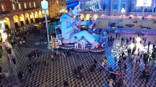 Nice Frankrijk Februari 2019 Mensen Vieren Het Carnaval Het Plein — Stockvideo