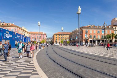 Nice, Fransa - 20 Haziran 2016: Place Massena 'da Eurocup 2016 fan bölgesi görüntüsü. Nice, Euro 2016 'da maçların oynandığı on şehirden biri..