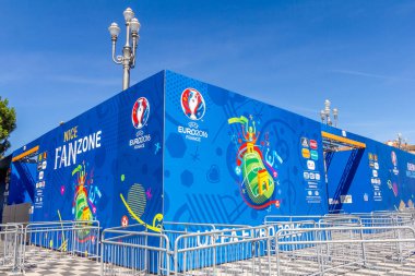 Nice, Fransa - 20 Haziran 2016: Place Massena 'da Eurocup 2016 fan bölgesi görüntüsü. Nice, Euro 2016 'da maçların oynandığı on şehirden biri..
