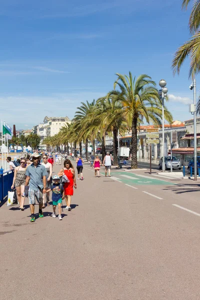 Nice Francia Giugno 2016 Persone Che Passeggiano Lungo Promedade Des — Foto Stock