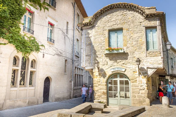 Carcassonne Fransa Ağustos 2013 Eski Şehirde Yürüyen Insanlar Mekan Unesco — Stok fotoğraf