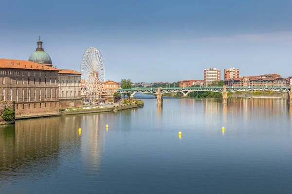 Pont Saint Pierre Köprüsü Garonne Nehri Üzerinde Toulouse Fransa — Stok fotoğraf