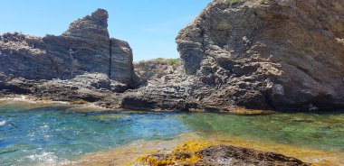 Fransa 'nın güneyindeki Var, Petit Gaou adasında manzara