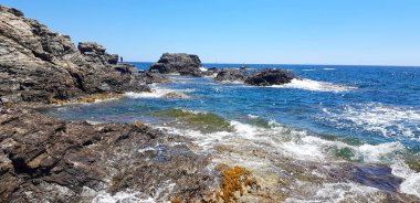 Fransa 'nın güneyindeki Var, Petit Gaou adasında manzara