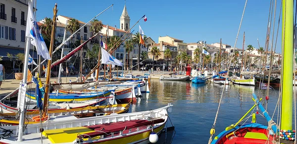 Sanary Sur Mer Frankrijk Juli 2020 Kleurrijke Porveniele Boten Haven — Stockfoto