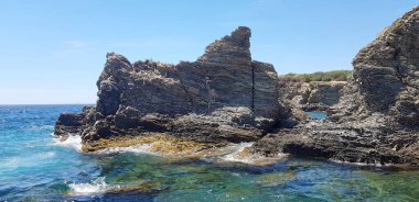 Fransa 'nın güneyindeki Var, Petit Gaou adasında manzara