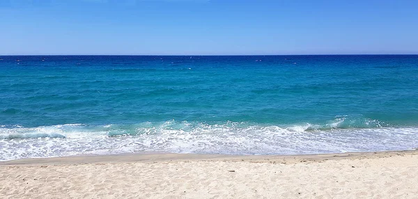 法国科西嘉岛皮亚纳的沙滩 — 图库照片
