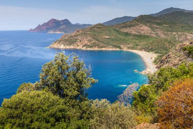Fransa, Korsika 'daki Calanques de Piana ve deniz