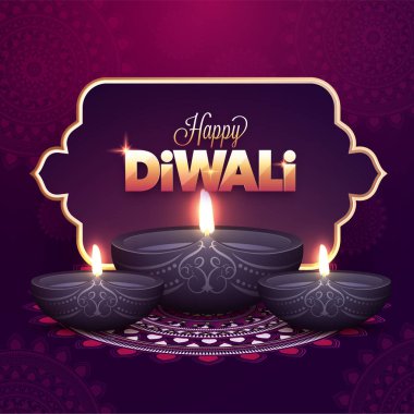 Hint Festivali Diwali celebration kavramı ışıklı yağ lambaları (Diya) çiçek tasarım üzerinde gösterimi ile mor arka plan dekore edilmiştir..