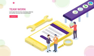 İzometrik çizimde onarım aletleri ve uygulama, minyatür insanlar ile akıllı telefon mobil veri korumak. Ekip çalışması kavramı için duyarlı web şablonu tasarım. 