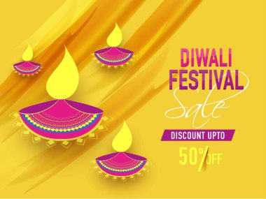 Diwali Festivali afişi veya% 50 indirimli poster tasarımı ve soyut sarı arka planda aydınlatılmış petrol lambaları (Diya).